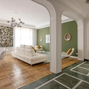 Апартаменты Heart Duomo District Милан