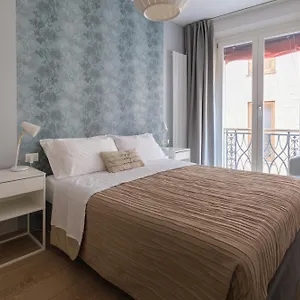 https://bologna-house-due-torri.emilia-romagnahotels.net